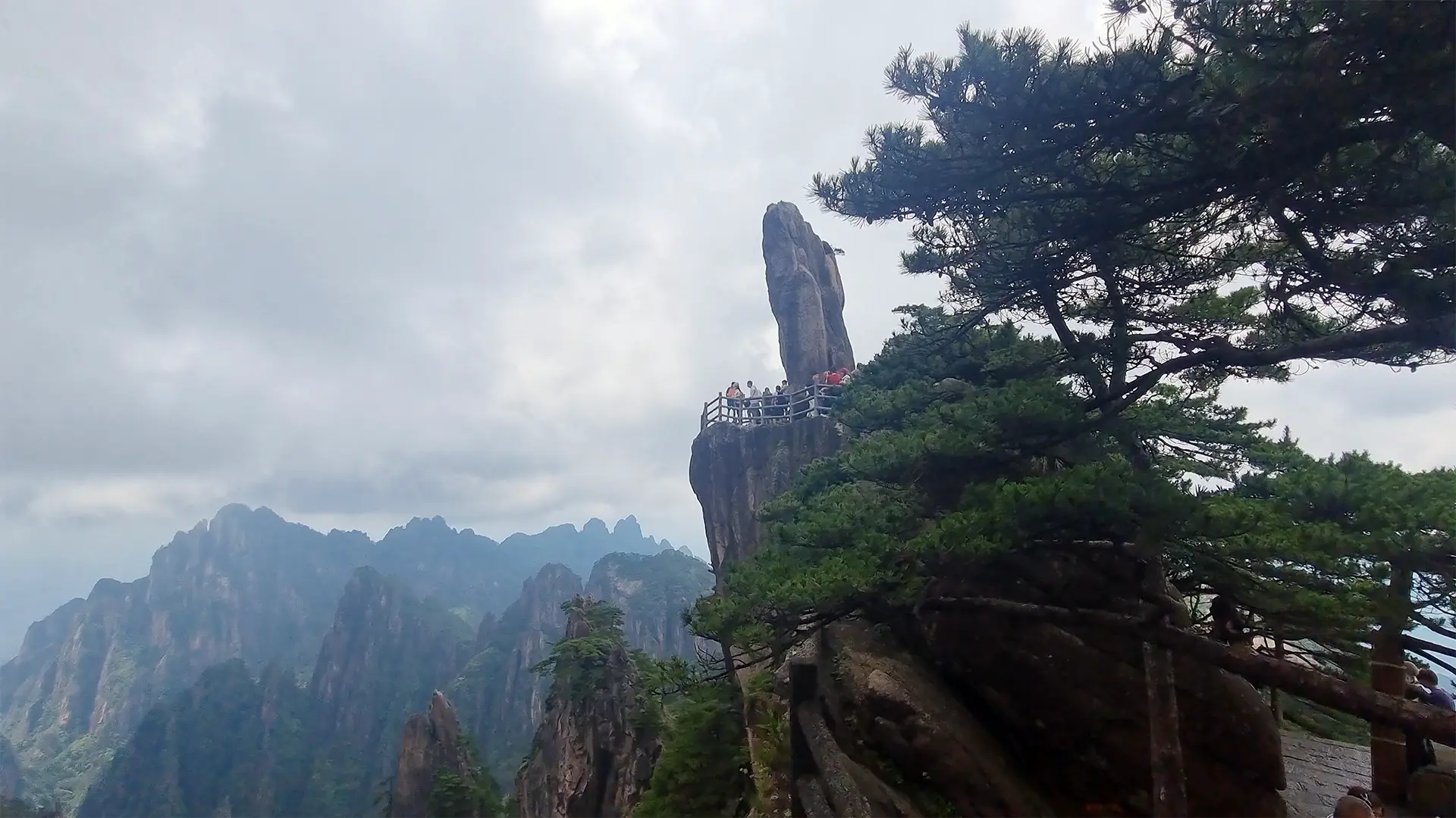 칭다오 노산과 황산의 웅장한 풍경 사진
