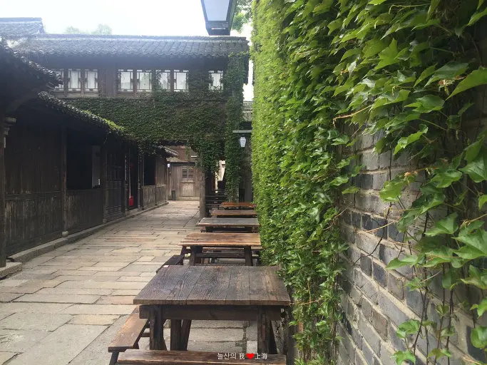 관광객이 몰리기 전 한가로운 풍경